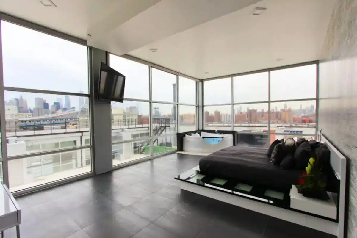 Beautiful Penthouse Suite