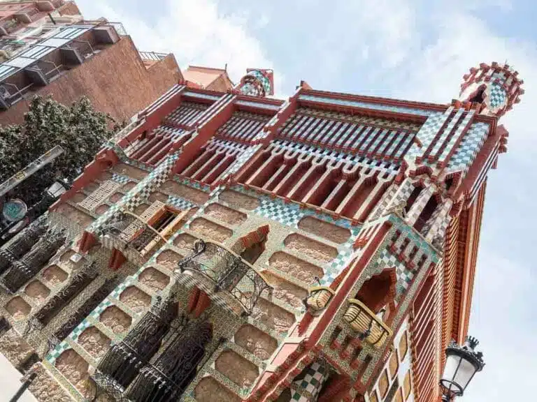 Gaudí’s Barcelona: A Walk Through the Architectural Masterpieces of the Modernist Genius