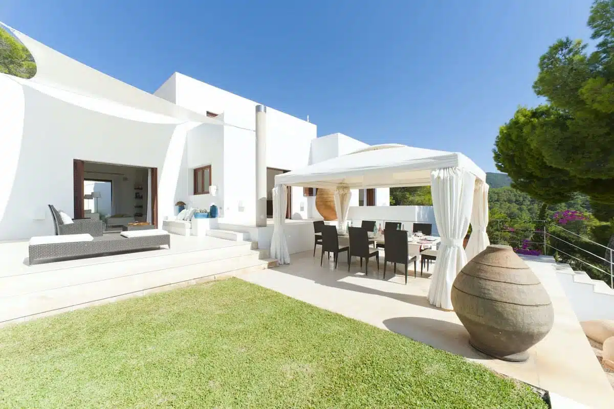 Best Airbnbs in Ibiza — The Discoveries Of