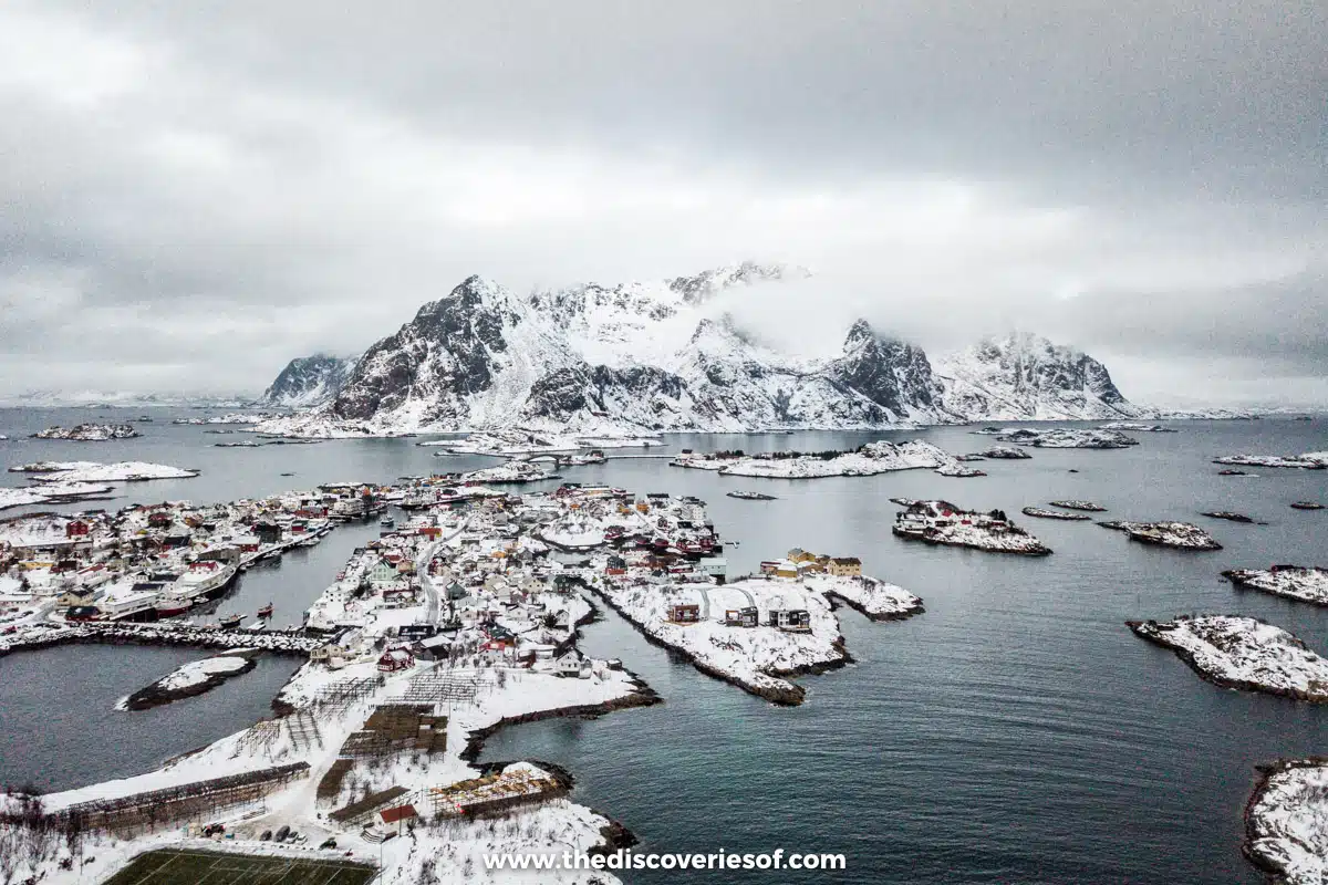 Henningsvaer