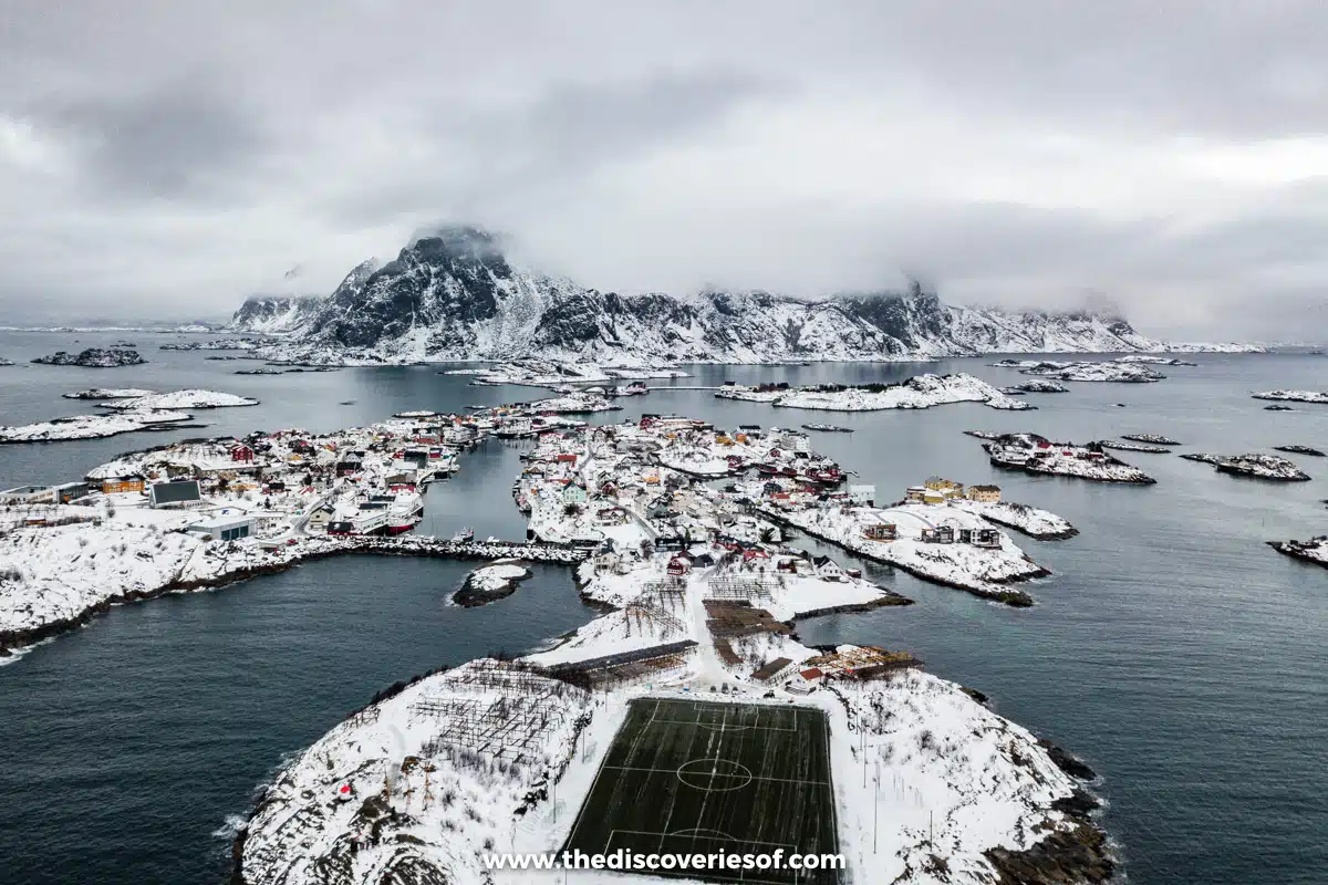 Henningsvaer