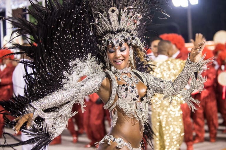 The Ultimate Guide to Rio de Janeiro Carnival: Samba, Sun and Celebration