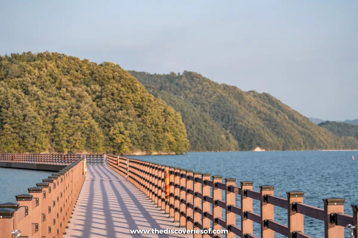 Seonseong Susanggil Floating Bridge Andong South Korea-2