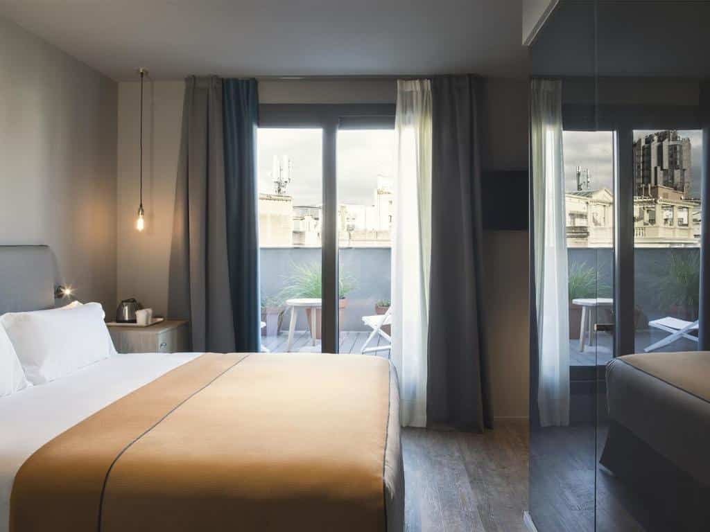 Bedroom at Yurbban Trafalgar