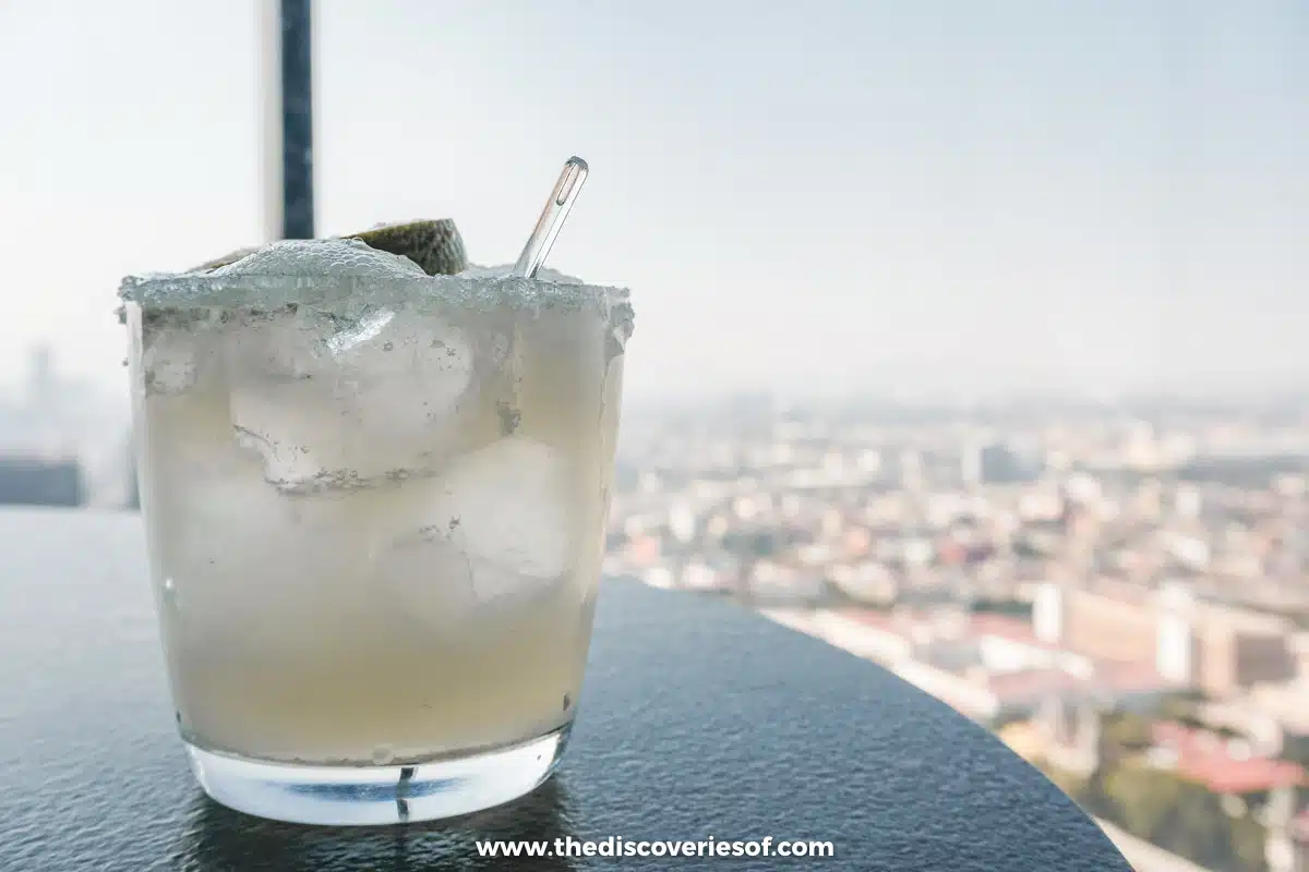 cocktail at Torre Latinoamericana 