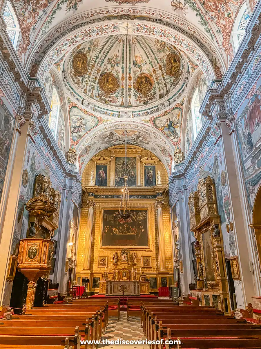 Inside the chapel 