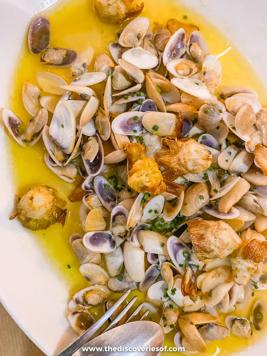 clams at La Azotea 
