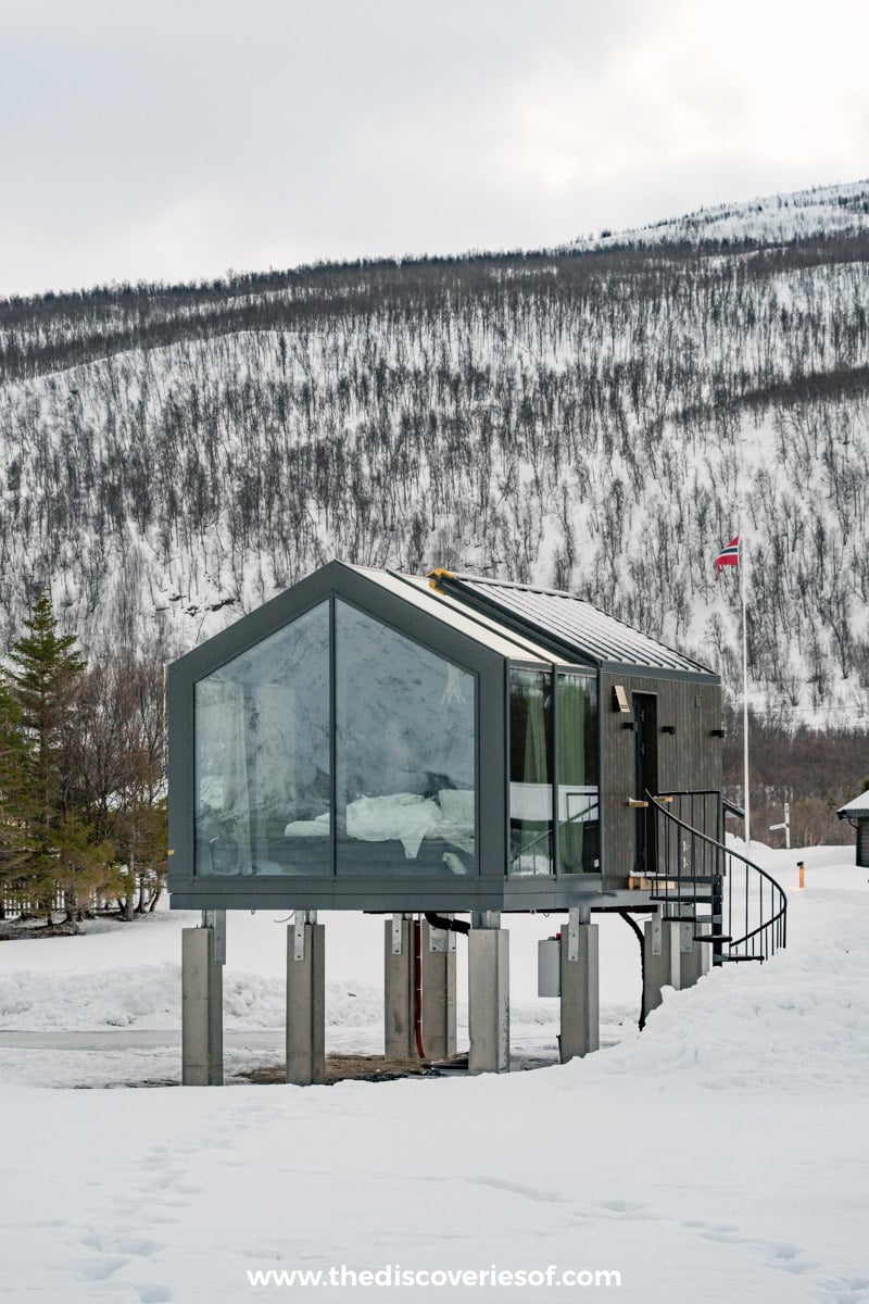 The exterior of the cabin 