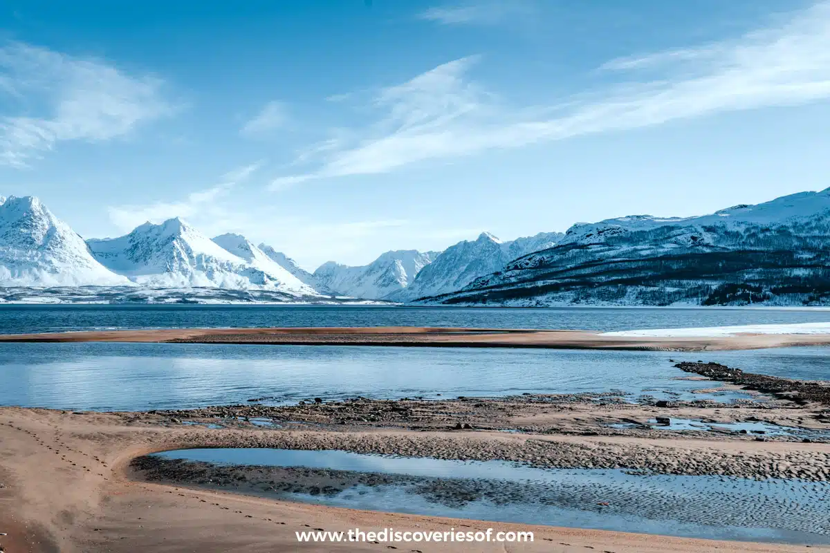 The mountains at Breivikeidet, by the ferry quay