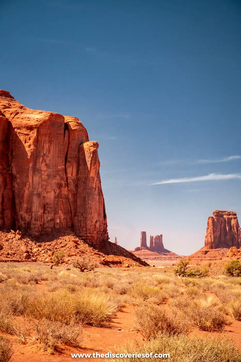 Red sandstone buttes in Monument Valley