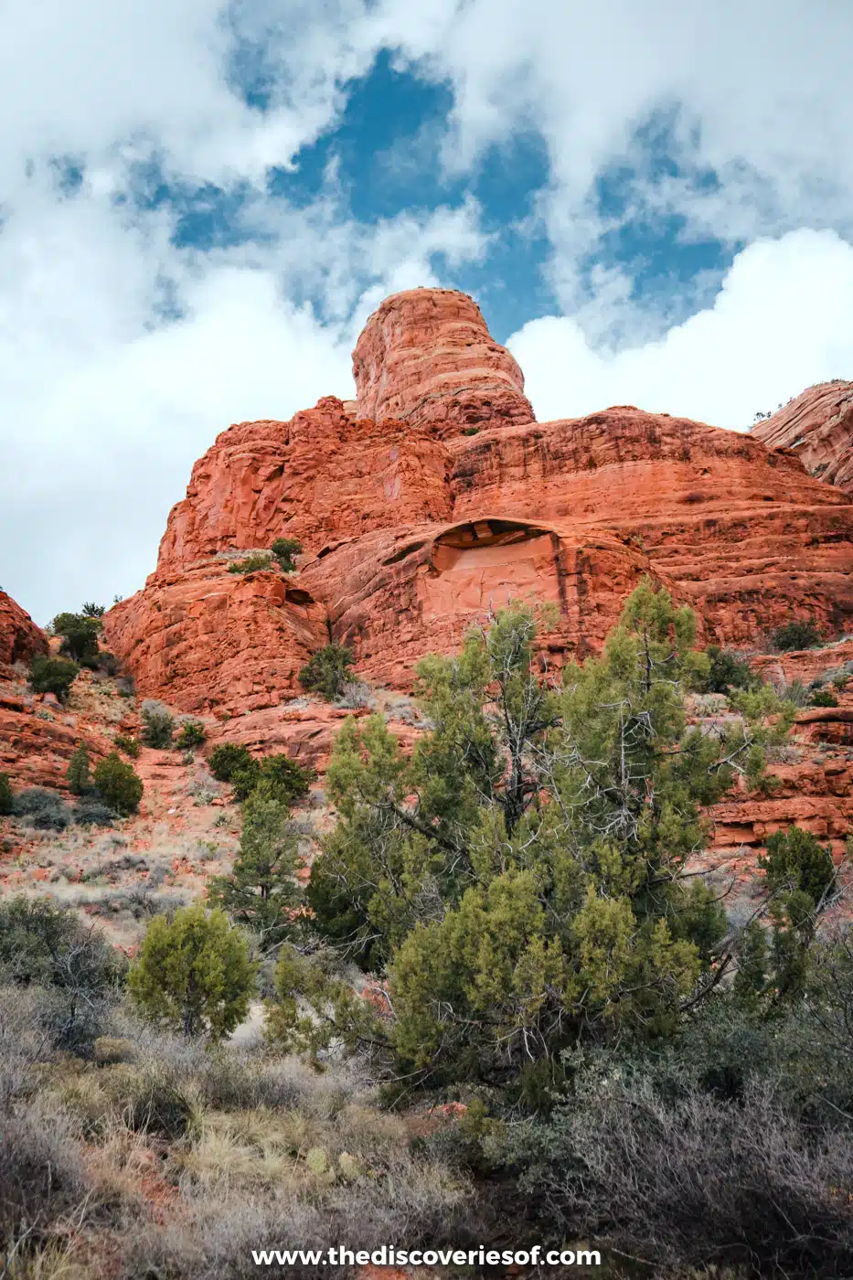 Red rock butte and green scrub near Sedona, Arizona